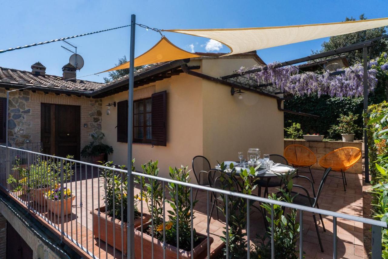 Appartamenti Le Ginestre Lupompesi Bagian luar foto